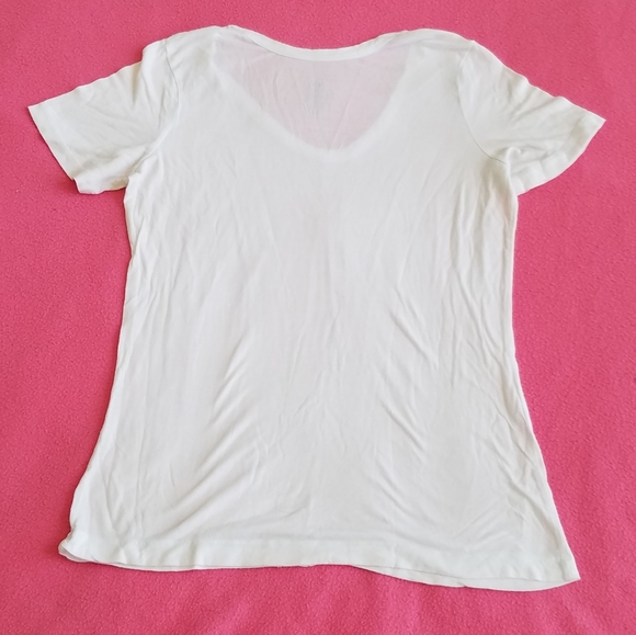 Basic White Tee - Picture 6 of 6